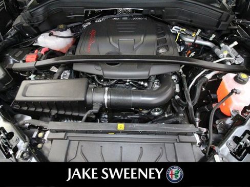 Used 2021 Alfa Romeo Stelvio Sprint w/ Nero Edizione image 14