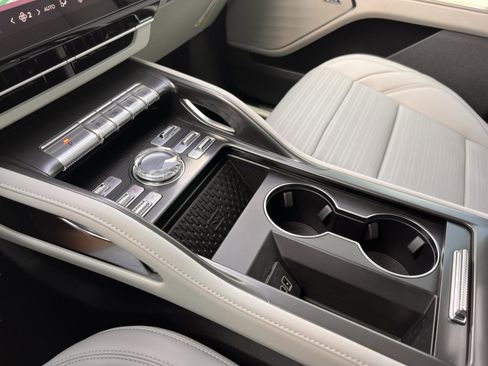 New 2026 Lincoln Nautilus Reserve image 17