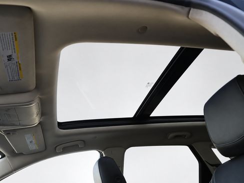 Used 2019 Cadillac XT5 Premium Luxury FWD image 43