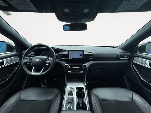 Used 2023 Ford Explorer ST-Line image 13