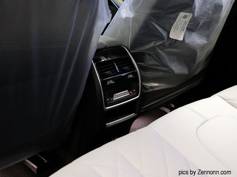 New 2026 BMW X5 xDrive50e AWD/4WD image 15