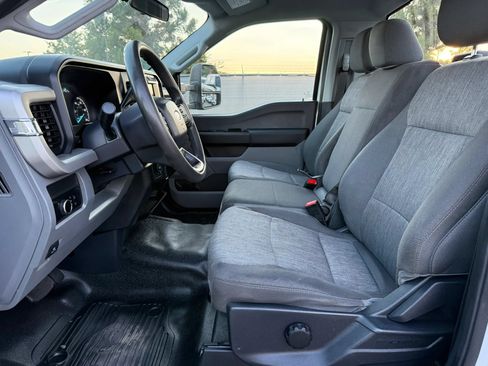 Used 2023 Ford F450 XL AWD/4WD image 2