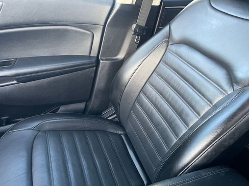 Used 2017 Ford Edge SEL w/ Equipment Group 201A image 26