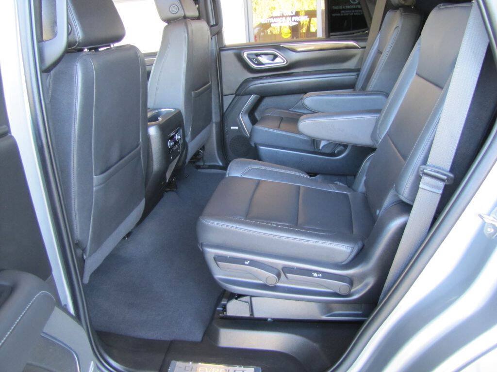 Used 2023 Chevrolet Tahoe LT w/ LT Signature Plus Package RWD image 16