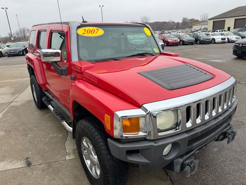 Used 2007 HUMMER H3 Adventure image 3