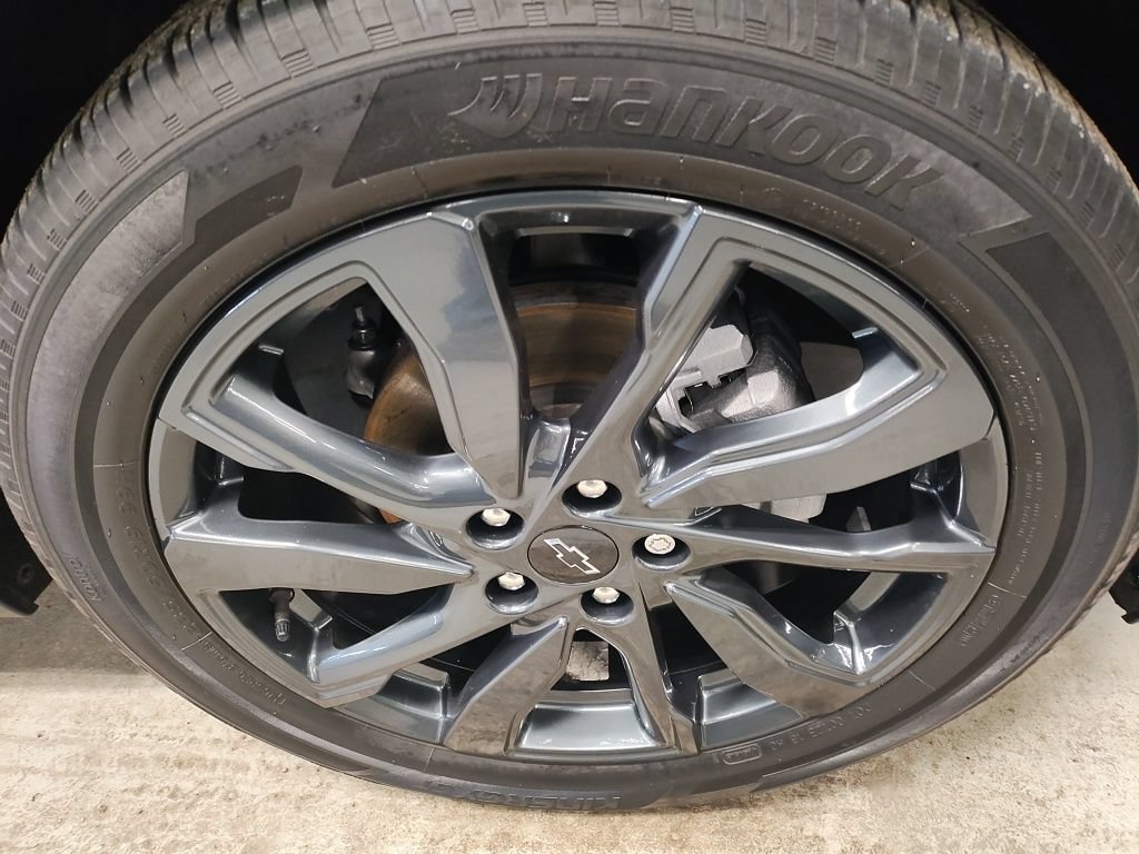 Used 2023 Chevrolet Equinox RS w/ LPO, Floor Liner Package FWD image 4