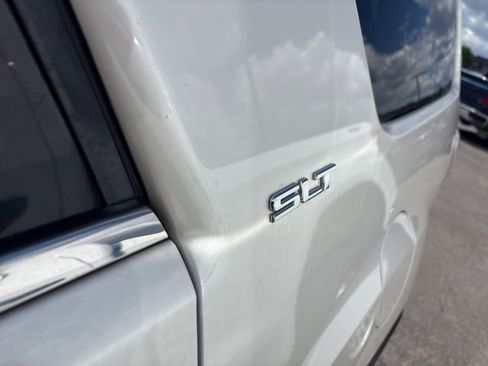 Used 2012 GMC Acadia SLT w/ LPO, 'HIT The Road' Package AWD/4WD image 10