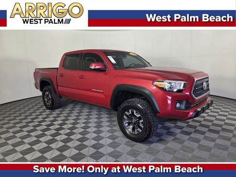 Used 2018 Toyota Tacoma TRD Off-Road AWD/4WD image 1