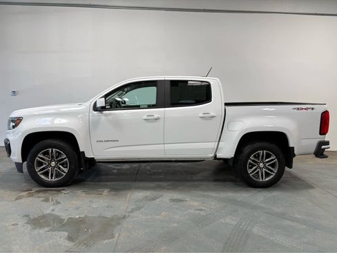 Used 2021 Chevrolet Colorado W/T image 2