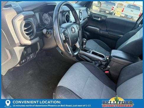 Used 2022 Toyota Tacoma TRD Off-Road RWD image 18