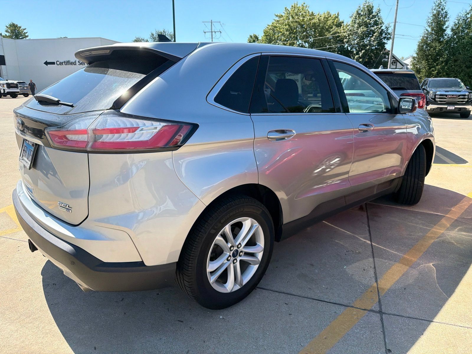 Used 2020 Ford Edge SEL w/ Convenience Package AWD/4WD image 3
