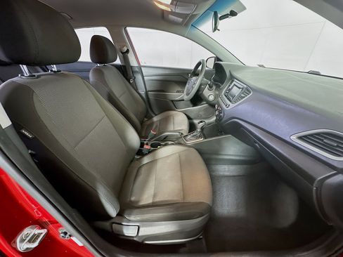 Used 2019 Hyundai Accent SE image 29