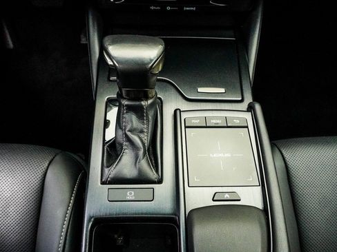 Used 2019 Lexus ES 350 w/ Premium Package image 19