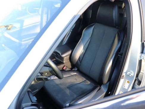 Used 2024 Mitsubishi Eclipse Cross SE image 11