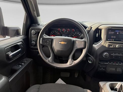 Used 2025 Chevrolet Silverado 2500 Custom w/ Custom Convenience Package AWD/4WD image 14