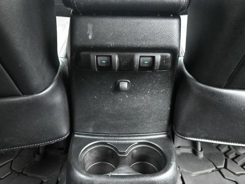Used 2018 Jeep Wrangler Unlimited Rubicon AWD/4WD image 29