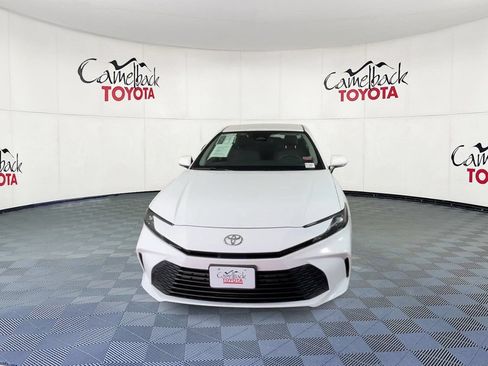 Used 2025 Toyota Camry LE FWD image 6