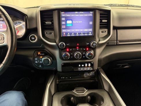 Used 2019 RAM 1500 Big Horn AWD/4WD image 23