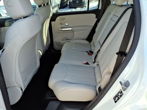 Certified 2025 Mercedes-Benz GLB 250 4MATIC image 12