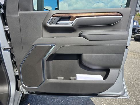 New 2026 GMC Sierra 3500 SLE w/ SLE Value Package image 36