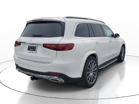 New 2026 Mercedes-Benz GLS 580 4MATIC image 4