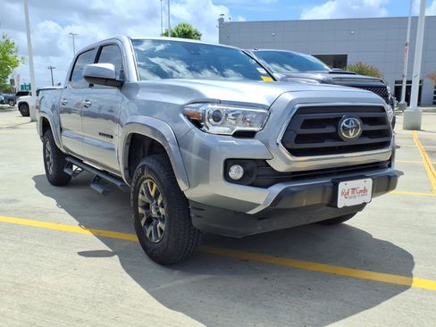 Used 2021 Toyota Tacoma SR5 image 3
