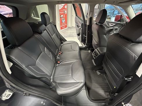 Used 2021 Subaru Forester Limited image 43
