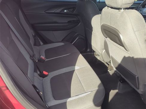 Used 2025 Chevrolet TrailBlazer LT image 24