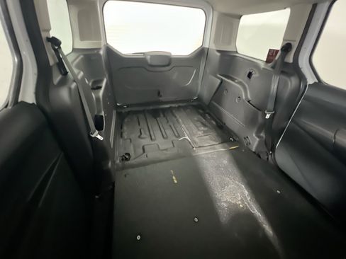Used 2016 Ford Transit Connect XL FWD image 31