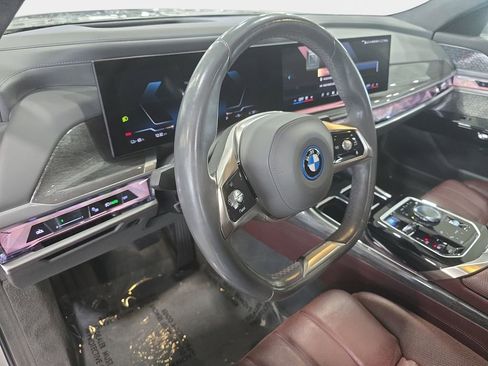 Certified 2023 BMW i7 xDrive60 w/ Executive Package 2 AWD/4WD image 22