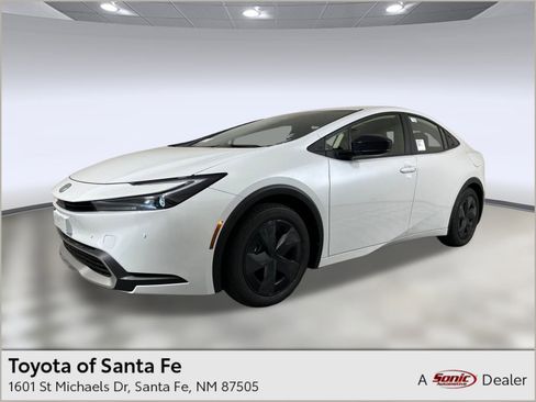 New 2026 Toyota Prius SE image 1