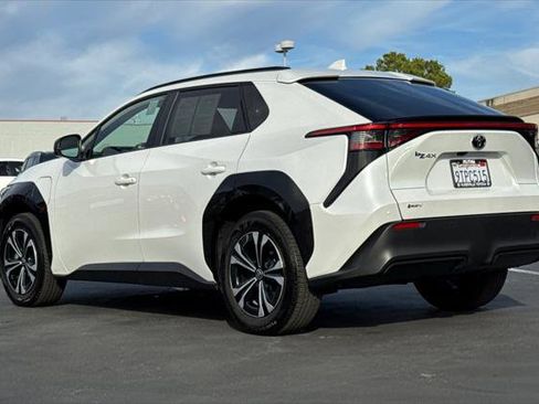 Certified 2025 Toyota bZ4X FWD image 7