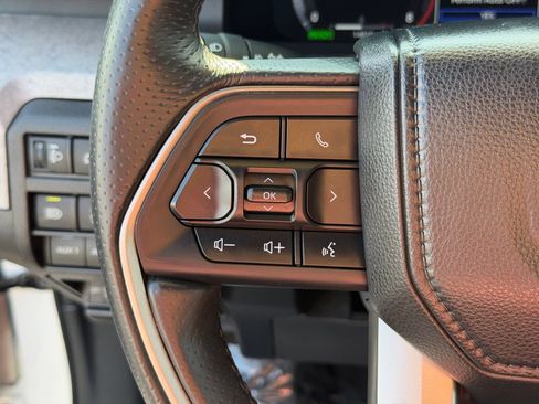 Used 2025 Toyota 4Runner Trailhunter AWD/4WD image 19