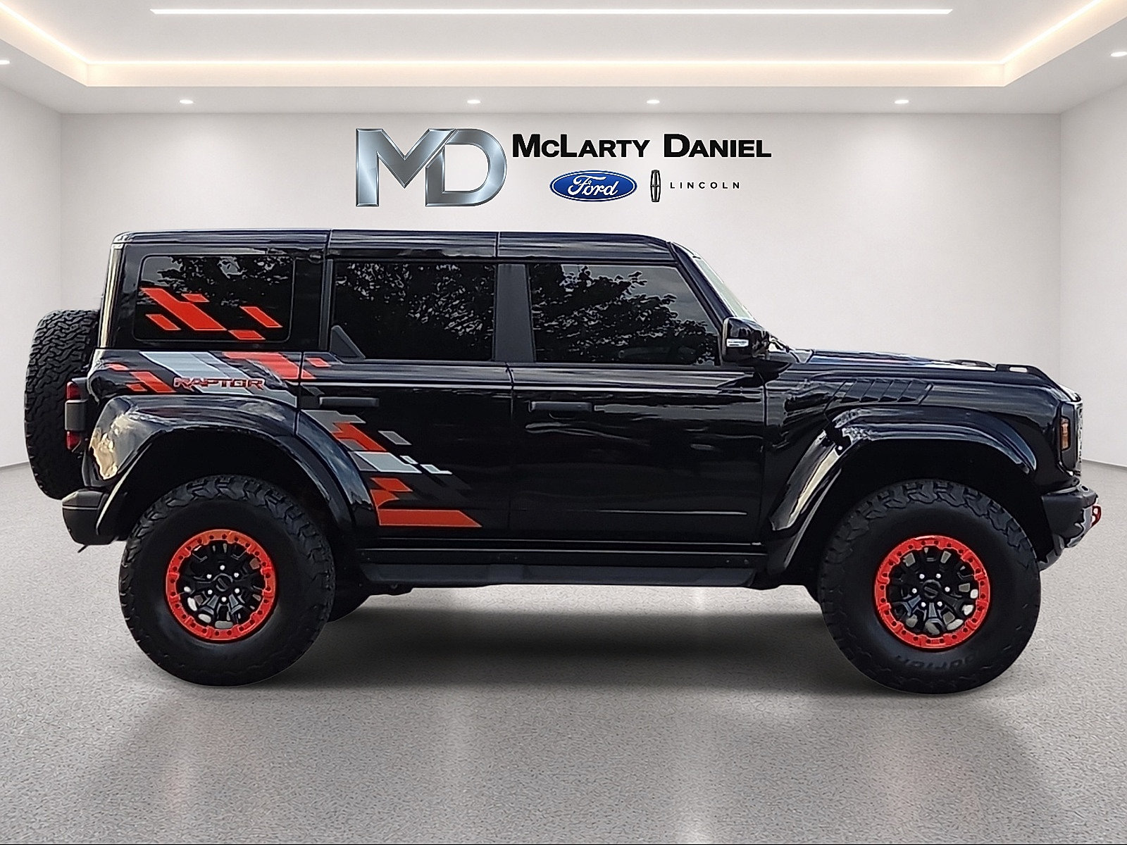 Certified 2025 Ford Bronco Raptor AWD/4WD image 6