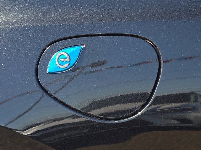 Certified 2022 Chrysler Pacifica Touring-L FWD image 26