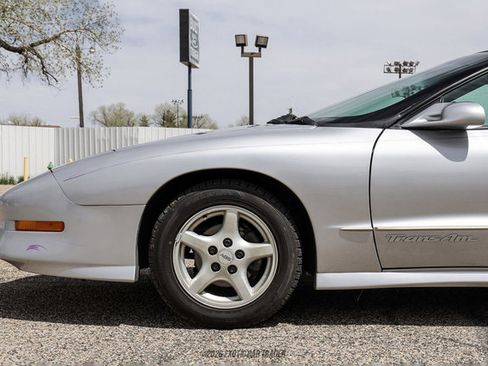 Used 1995 Pontiac Firebird Trans Am RWD image 4