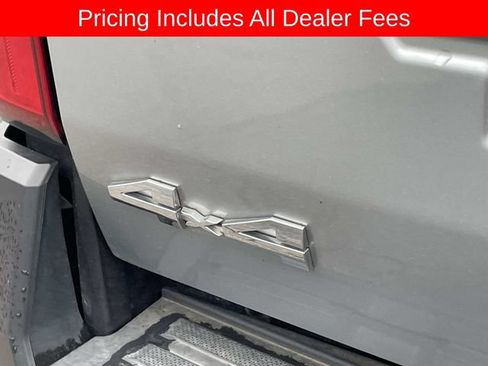 Used 2024 Toyota Tacoma SR AWD/4WD image 6