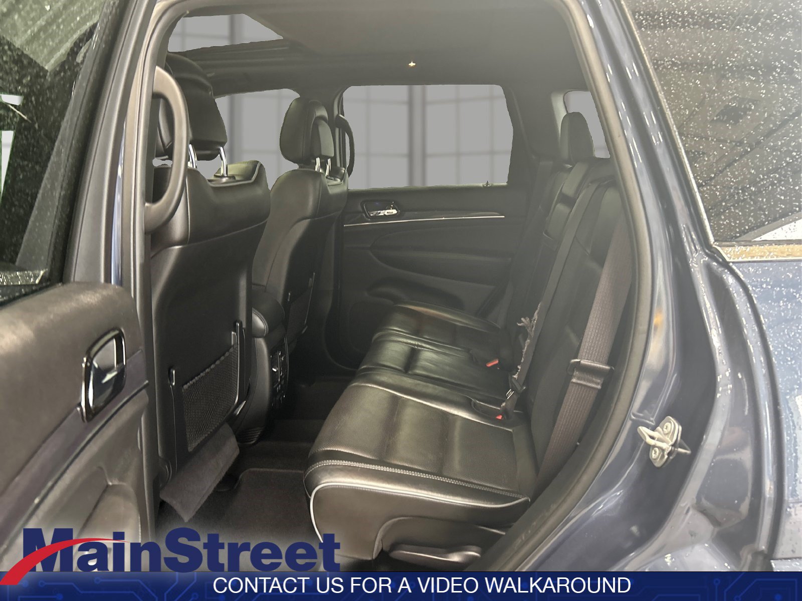 Used 2021 Jeep Grand Cherokee Overland AWD/4WD image 10
