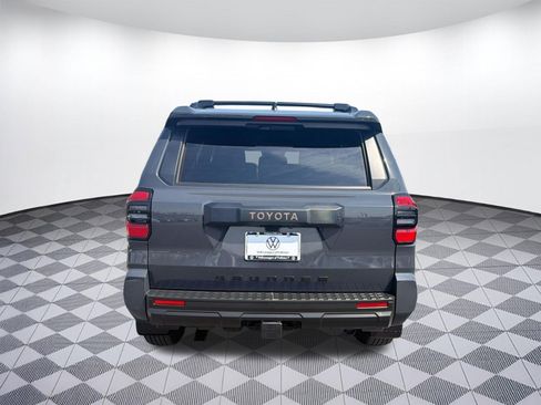 Used 2025 Toyota 4Runner SR5 image 10