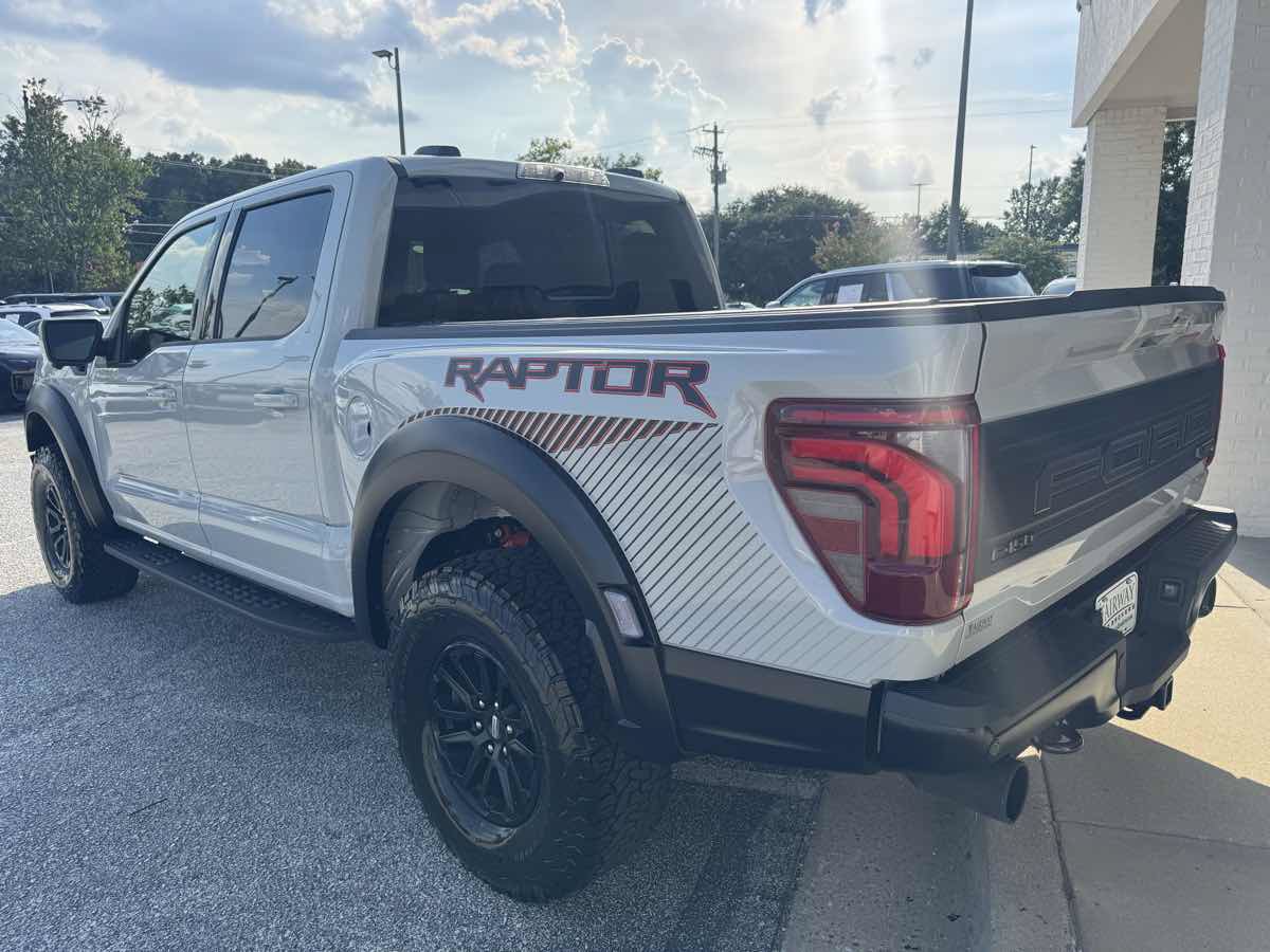 Used 2026 Ford F150 Raptor AWD/4WD image 8