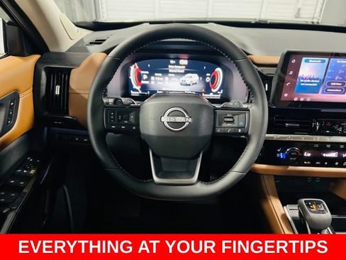 New 2026 Nissan Pathfinder Platinum FWD image 5
