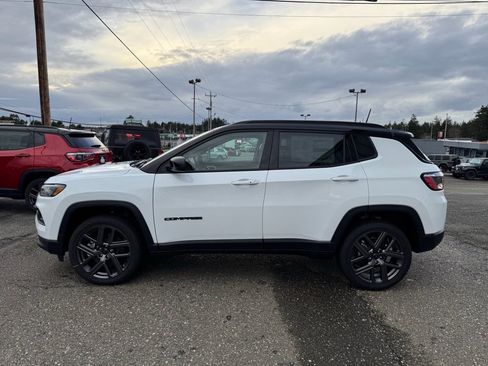 New 2026 Jeep Compass Limited w/ Sun, Sound & Navigation Group image 9