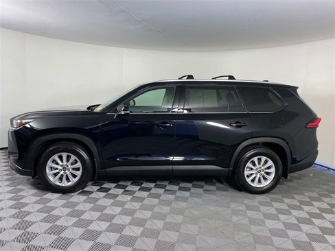 Used 2024 Toyota Grand Highlander XLE image 5
