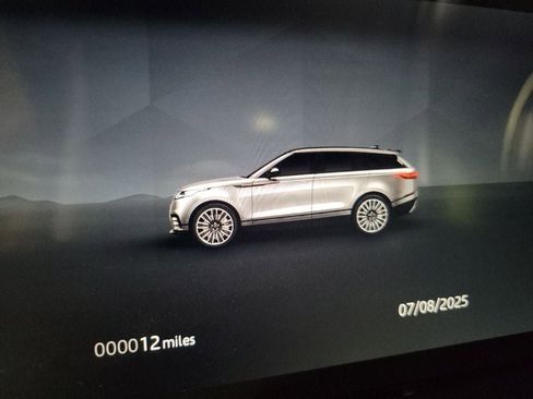 New 2026 Land Rover Range Rover Velar Dynamic SE image 18