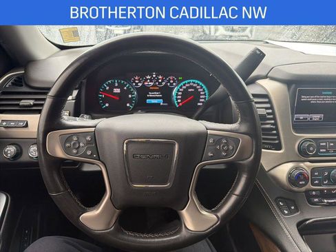 Used 2020 GMC Yukon XL Denali w/ Denali Premium Package image 8