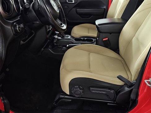 Used 2021 Jeep Wrangler Unlimited Sport image 21