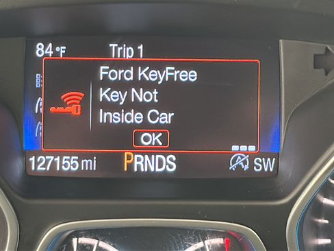 Used 2017 Ford Escape Titanium AWD/4WD image 15