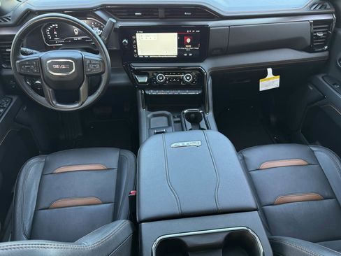Used 2024 GMC Sierra 2500 AT4 w/ AT4 Premium Plus Package image 19
