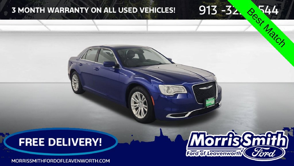Used 2018 Chrysler 300 Touring L RWD image 1