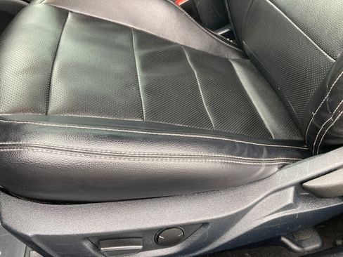 Used 2021 Ford Mustang Premium image 8